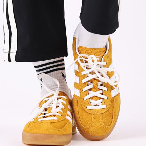 adidas originals潮流休闲低帮 板鞋 女款 黄白HQ8716