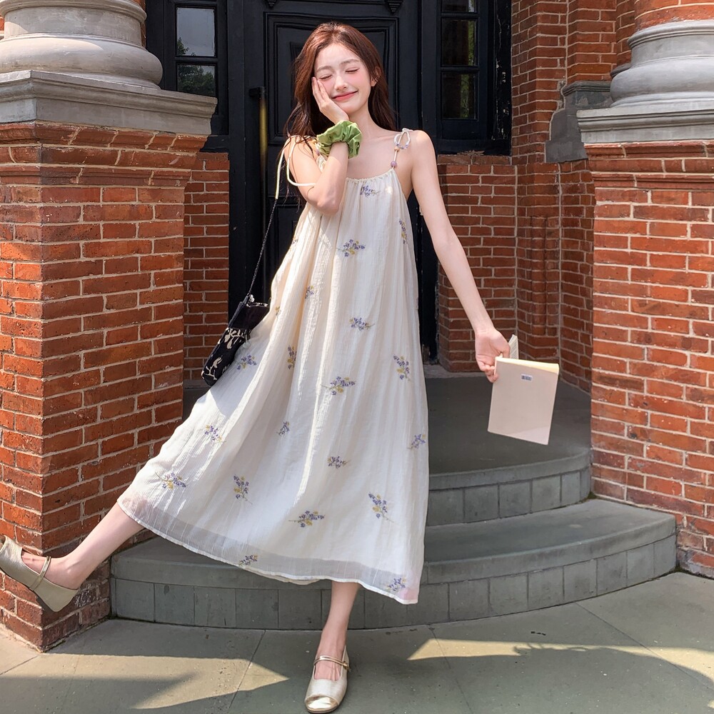 超好看独特漂亮裙子女夏季2025新款宽松度假风时尚长款吊带连衣裙,女装连衣裙,浙宝160