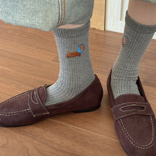 刺绣卡通狗袜子女无骨精梳棉可爱腊肠犬中筒袜秋冬棉袜