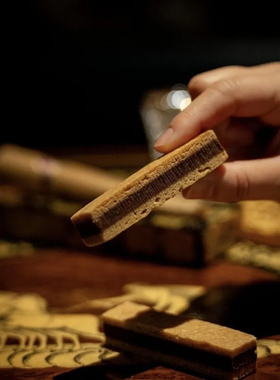 日本 金谷鲜治 意产松露油牛奶巧克力夹心三明治曲奇 4枚