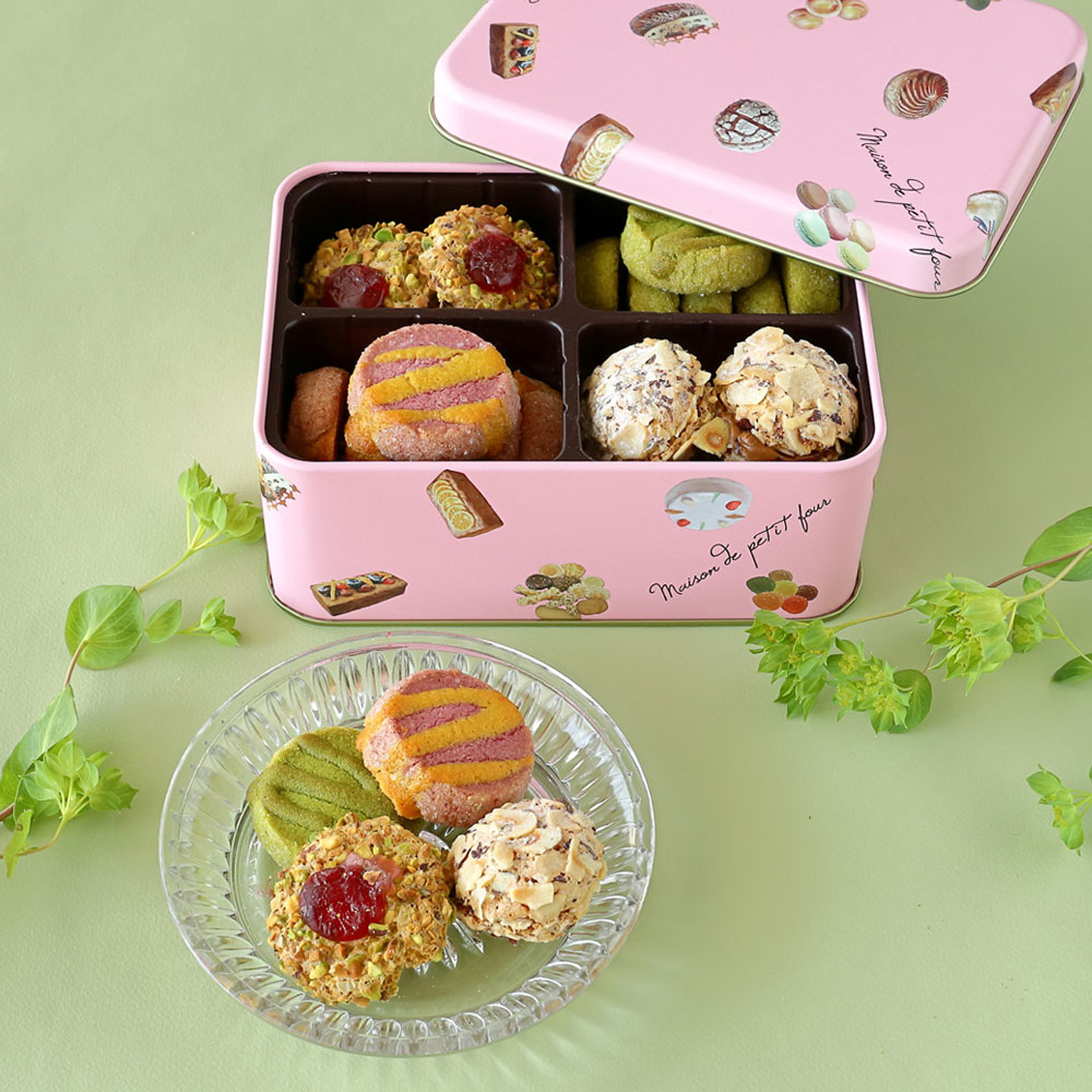 日本 春季限定 4种口味曲奇礼盒 盒装 4种类约140g