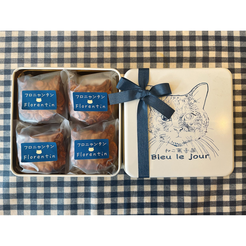 日本 冬季限定 猫猫头焦糖杏仁排 盒装 8枚