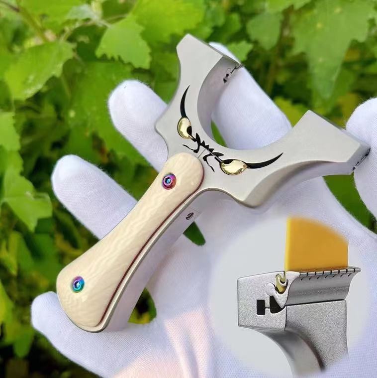 新款龙齿夹片恶魔小怪兽弹弓钛合金高精度大威力快压飞虎圆头扁皮