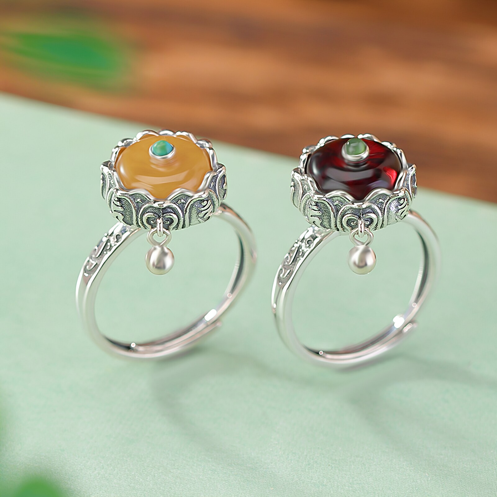 小众设计s925纯银蜜蜡血珀复古做旧六字真言莲花平安扣转动戒指女