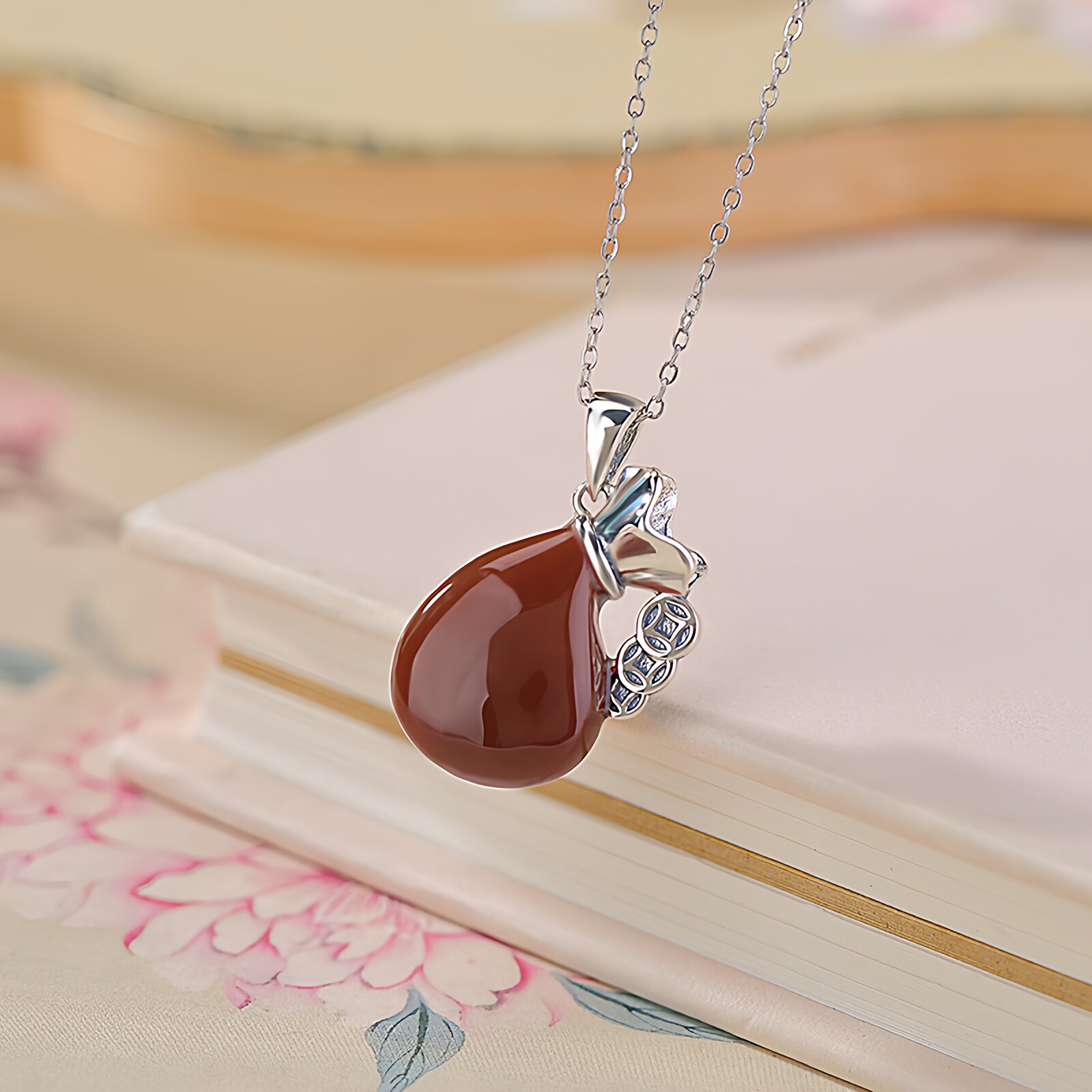 经典款S925纯银南红玛瑙吊坠亮面锦鲤鱼钱币福袋钱袋银项链配饰女