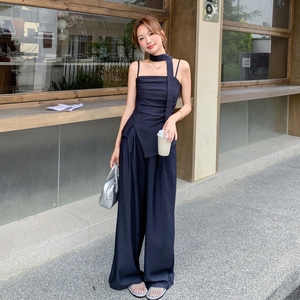 深蓝色高级感时尚套装女2025夏新款气质显瘦吊带上衣阔腿裤两件套图片