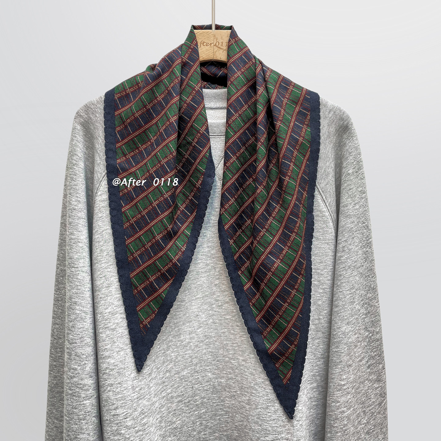 After【苏格兰风情】通勤风时尚百搭100羊毛菱形巾围巾丝巾披肩女
