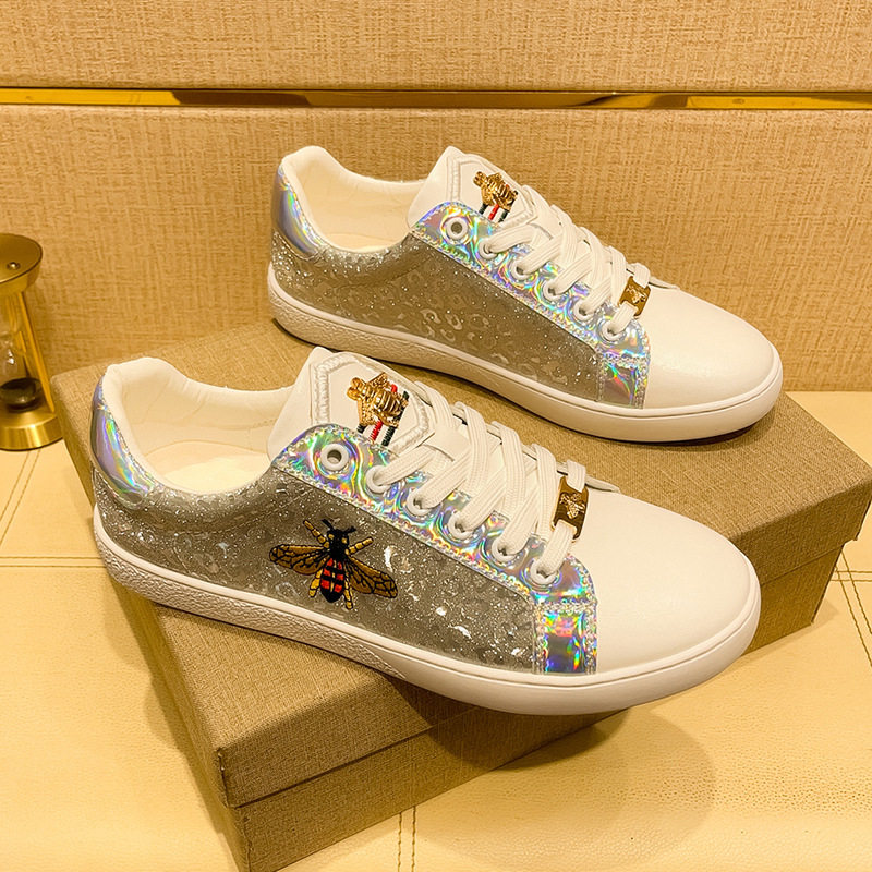 广州高端2025年新款白色真皮板鞋男鞋子透气牛皮潮流奢侈品小白鞋