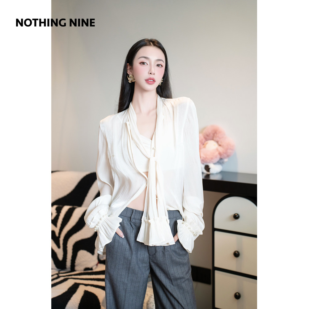 NOTHING NINE 梨落轻纱花瓣袖珍珠衬衫吊带两件套