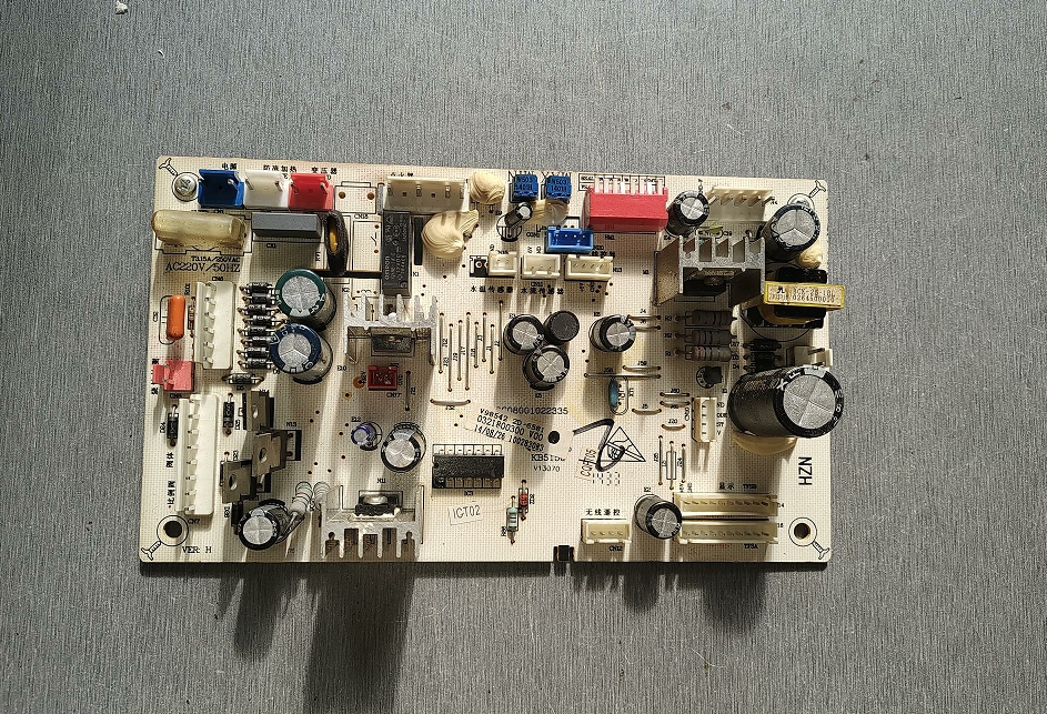 适用海尔燃气热水器电脑板主板电源板0321800300  V98542