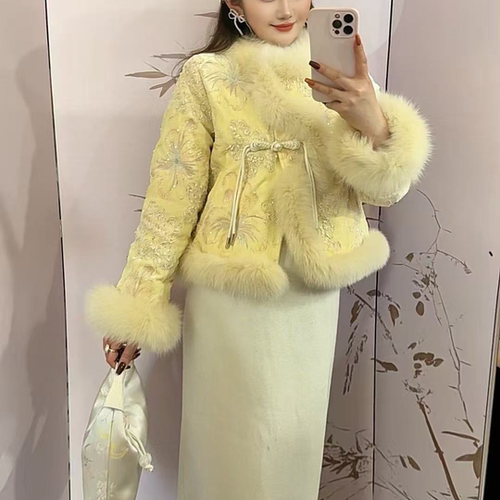 新中式狐狸毛丝绒羽绒服女冬季2025新款巨好看轻奢千金刺绣厚外套
