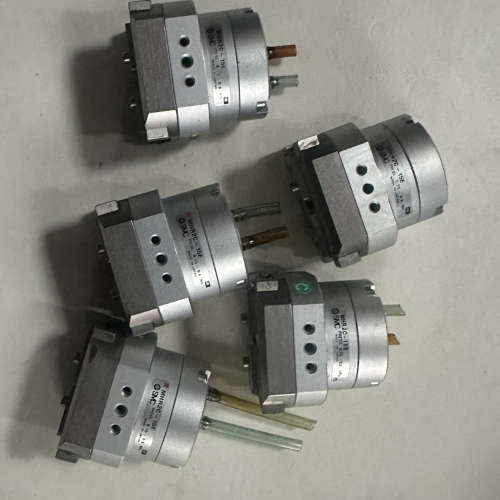 SMC手指气缸MDHR2-15R 2个.询价