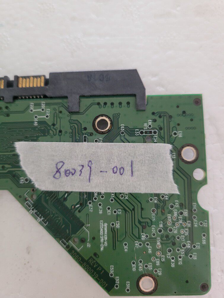 西部数据硬盘电路板,型号是206080039001.