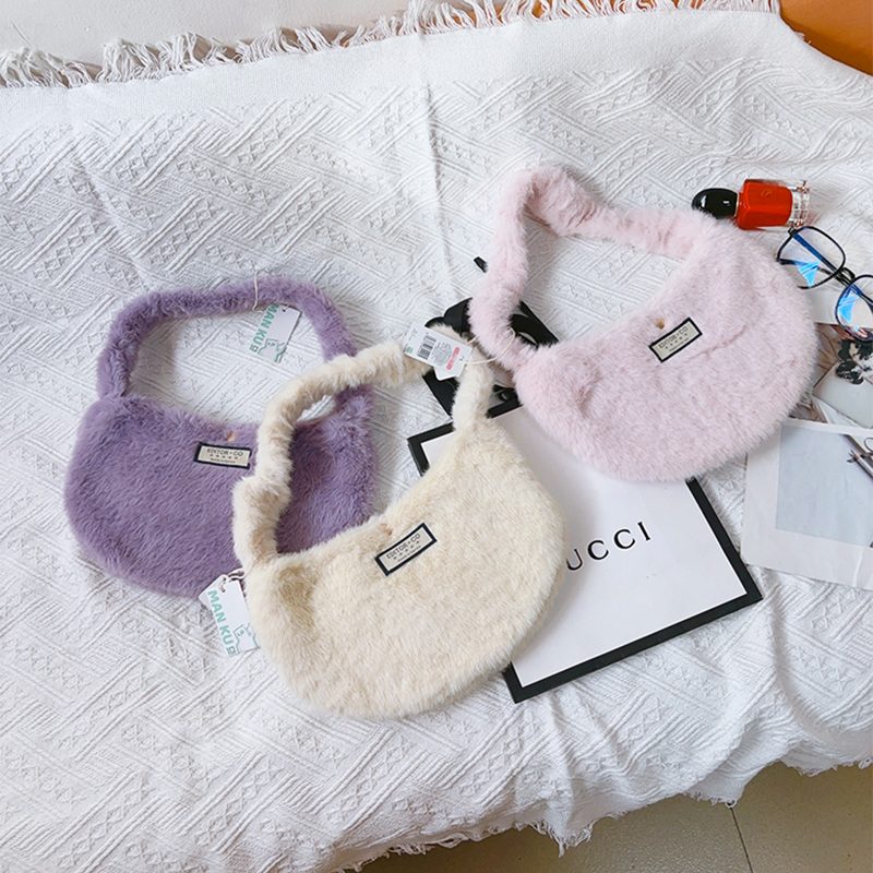 软糯毛绒粉色日常遛弯通用