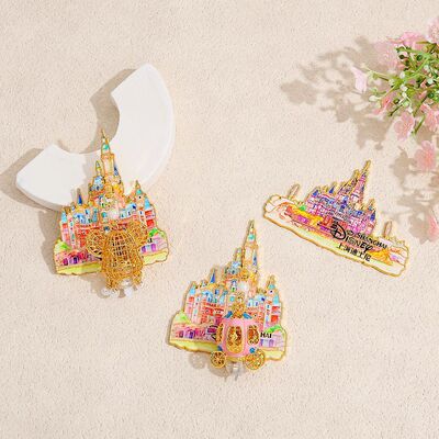 上海迪士尼城堡发光灯笼冰箱贴