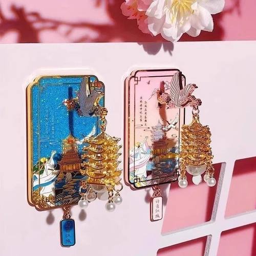 黄鹤楼发光灯笼粉色鹤舞流光