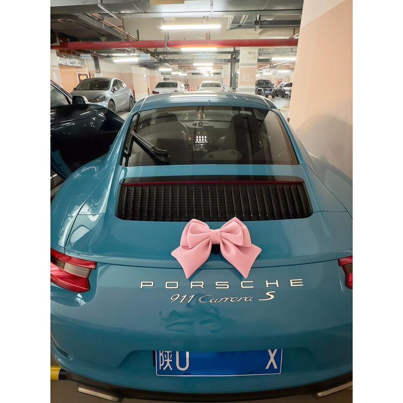 汽车蝴蝶结装饰摆件车尾挂件女生后备箱车贴饰品摩托车外玩偶车载