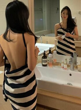 可穿式浴巾可爱吊带浴巾ins风高颜值芭比睡衣穿戴式浴巾露背过夜