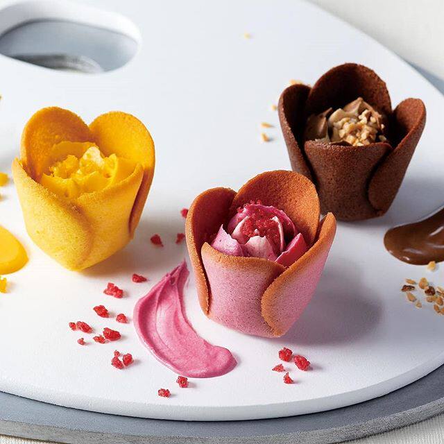 【现货】日本ins贵妇级糕点TULIP ROSE郁金香花奶油饼干礼盒