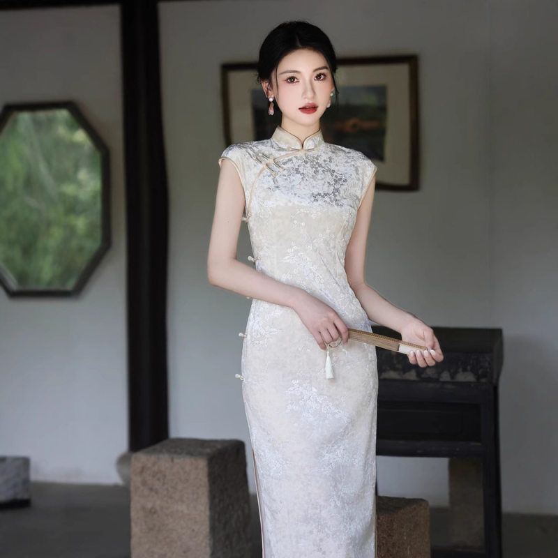 韵格夏改良年轻米色连衣裙无袖提花丝绒少女旗袍2025高级感新中式