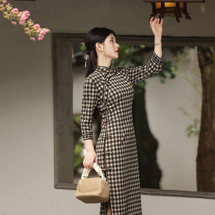 爱旗女国风复古长款风传统长袖新款老上海格子中式民国改良旗袍春