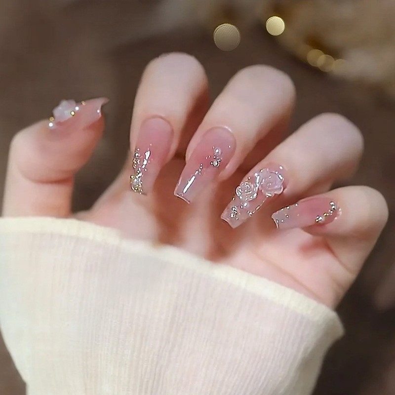 2026年新款儿童美甲穿戴甲感中长款极光山茶花24片假指甲贴片,彩妆/香水/美妆工具,美甲工具,淘宝优惠券,粉丝福利购,淘宝优惠卷