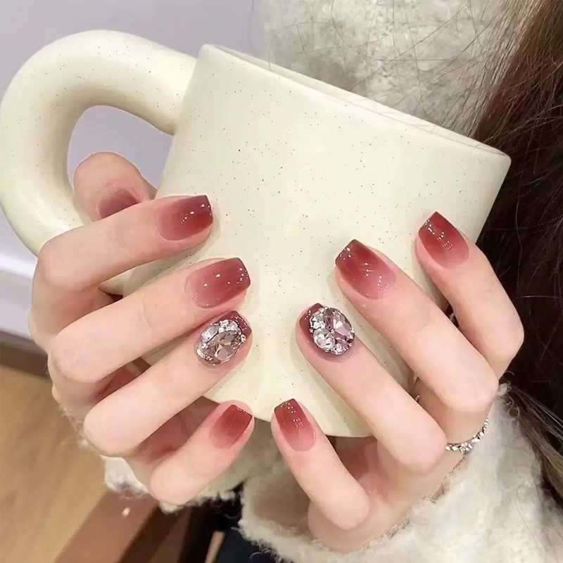 手工儿童美甲穿戴甲高级感短款显白玫瑰森林指甲贴片2026马年新款,彩妆/香水/美妆工具,美甲工具,淘宝优惠券,粉丝福利购,淘宝优惠卷