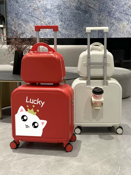 Товары от 吉吉箱包工厂店