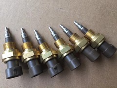 适配天龙康明斯发动机环境温度汽车传感器2872792A031A836T39H0