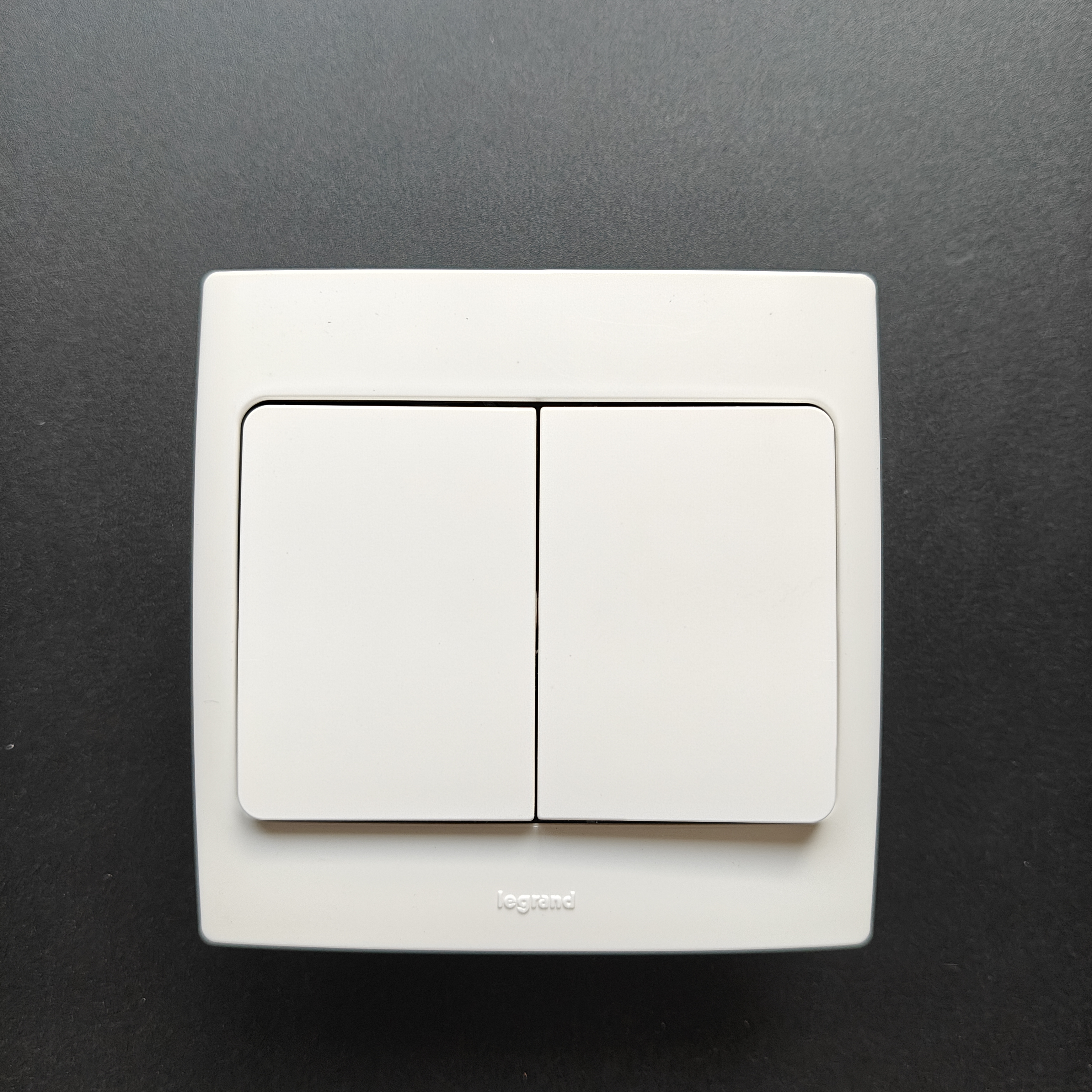 罗格朗美爵象牙白20A开关二开单控