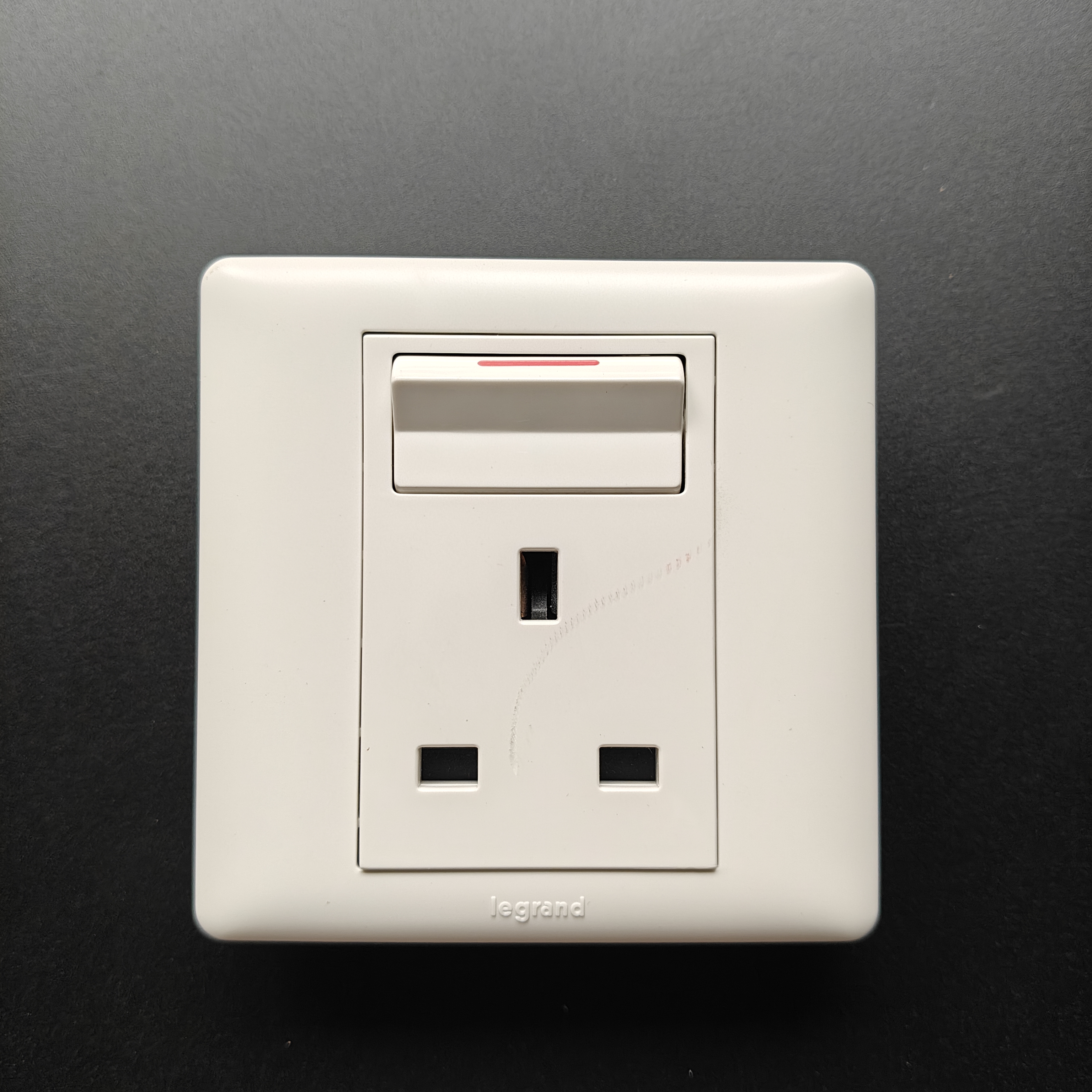 罗格朗开关插座K4美点系列一开方脚插座英标插座带开关划痕瑕疵