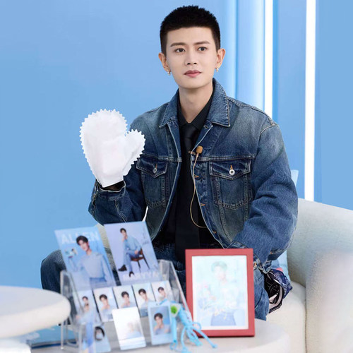 美丽雅一次性抹布手套灰尘清洁