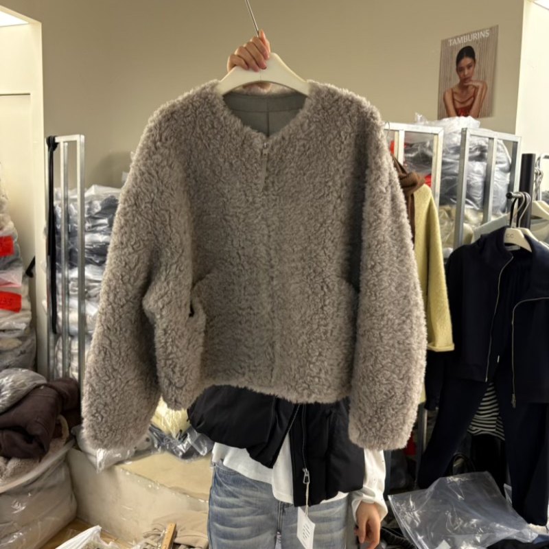 韩系圆领拉链100％羊毛颗粒绒外套女短款小个子皮毛一体宽松上衣