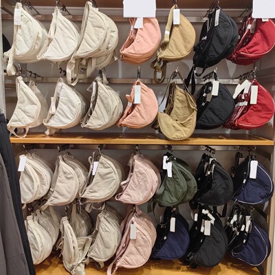 生哥家 值哭了啊！男女款百搭实用水饺包单肩包斜挎包便携小包