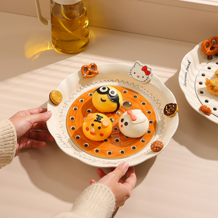 鹿谷川手绘凯蒂猫饺子盘家用特别可爱陶瓷盘子沥水盘立体浮雕菜盘