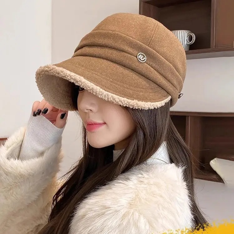 女式可挂时尚护耳秋冬保暖显脸小