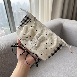 2026波点米菲兔笔袋ins高颜值收纳袋女学生大容量铅笔袋化妆包