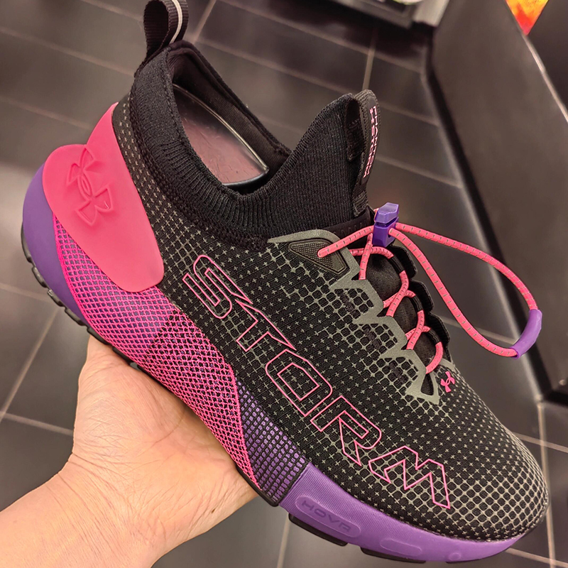 安德玛男鞋缓震舒适防水跑步鞋