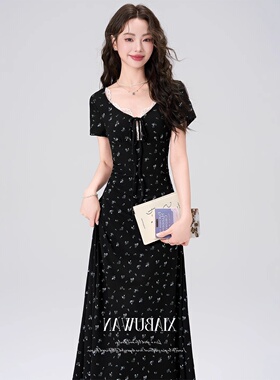 夏法式茶歇碎花蕾丝拼接连衣裙女装收腰绝美2026巨好看的裙子不晚