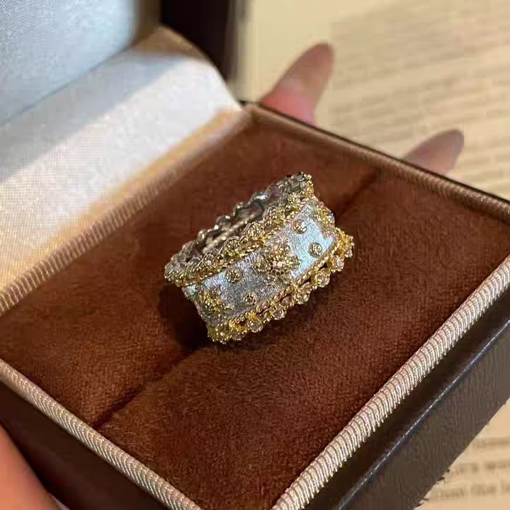 S925纯银!蕾丝双色戒指中古拉丝工艺意式美学宽版轻奢纯银戒指 - 封面