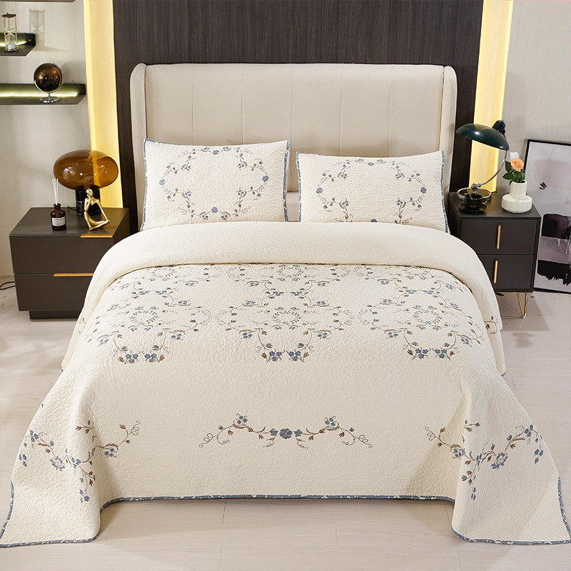 纯棉绣花绗缝被床盖三件套