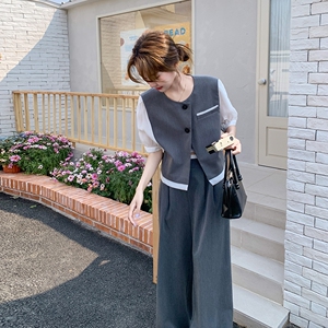 灰色假两件套装女2025夏季一整套ootd穿搭高级感上衣阔腿裤两件套图片