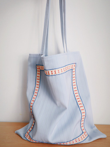 樂之手作｜浅蓝色细条纹花边布包