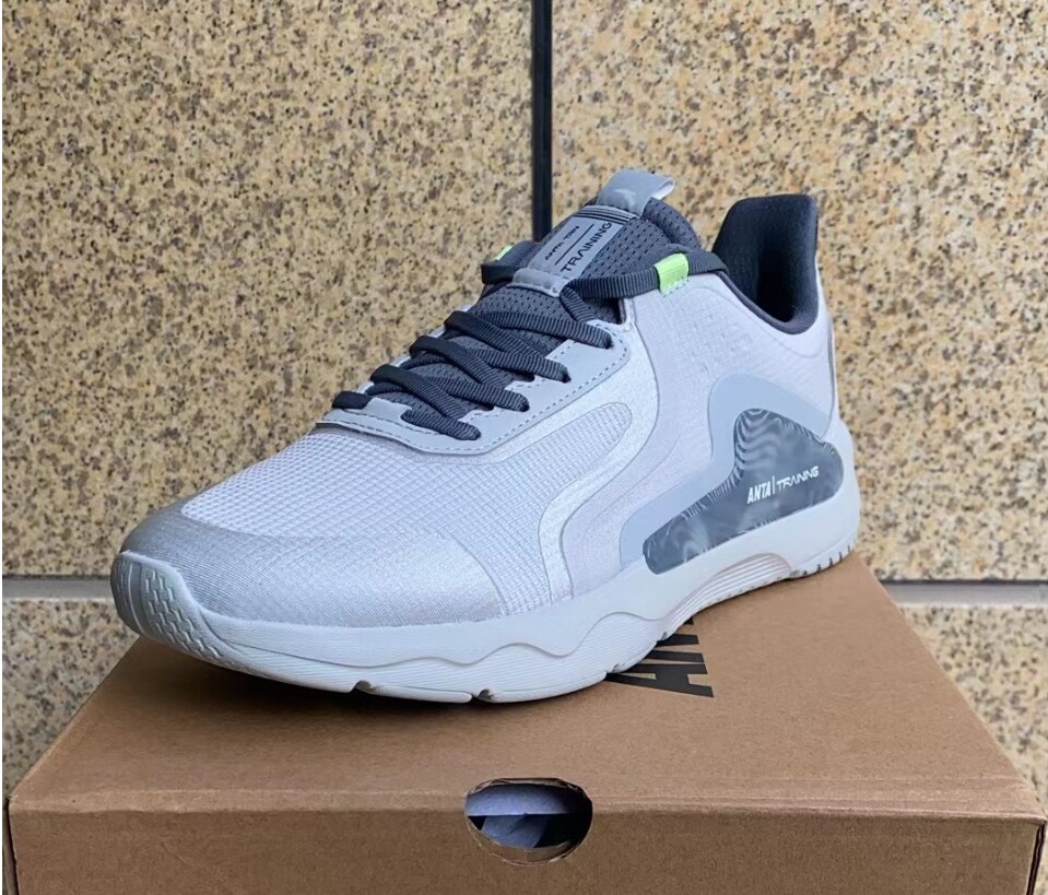 安踏2023冬款男款综训鞋网面透气舒适回弹健身健步跳绳112347783