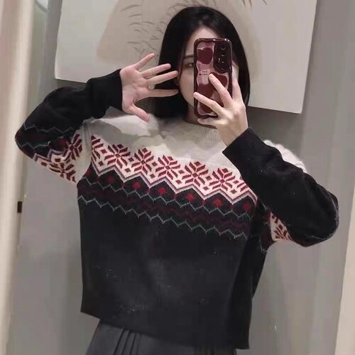 圆领拼色雪花设计春秋款长袖毛衣