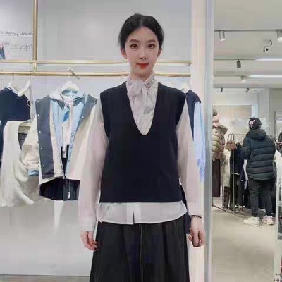 V领净版春秋休闲学院风针织马甲