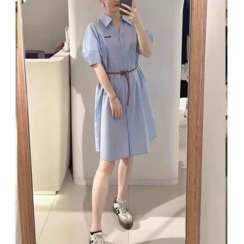 翻领竖条纹腰带收腰气质款衬衫裙