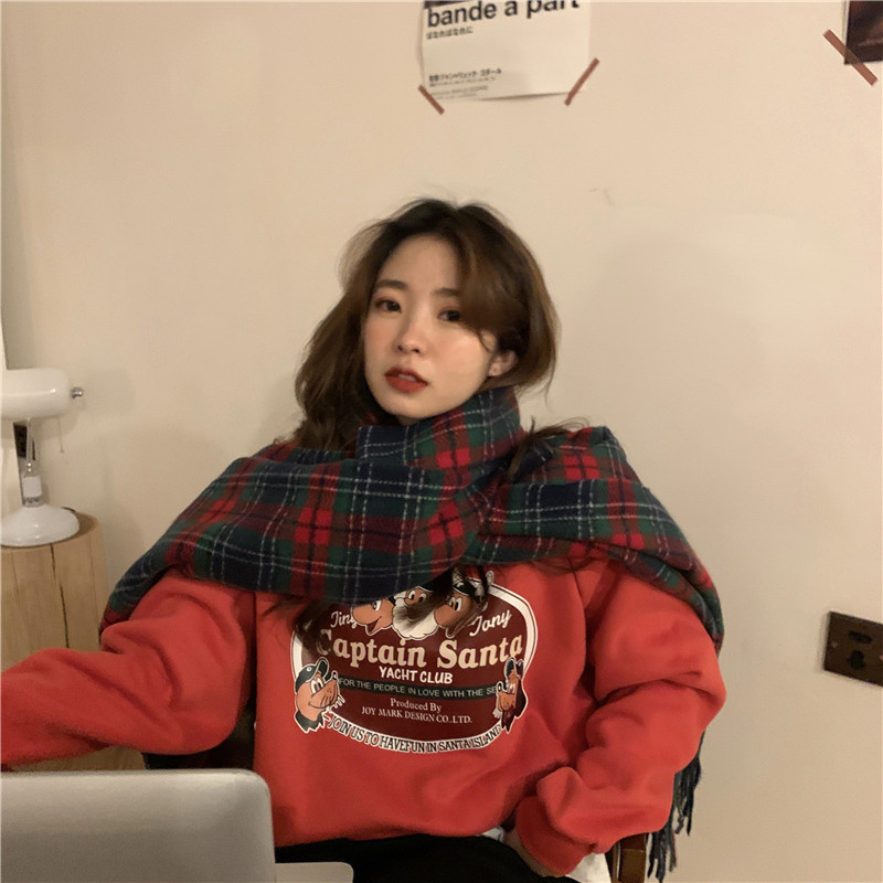 Korean New Year red elk sweater with round neck and loose and lazy style