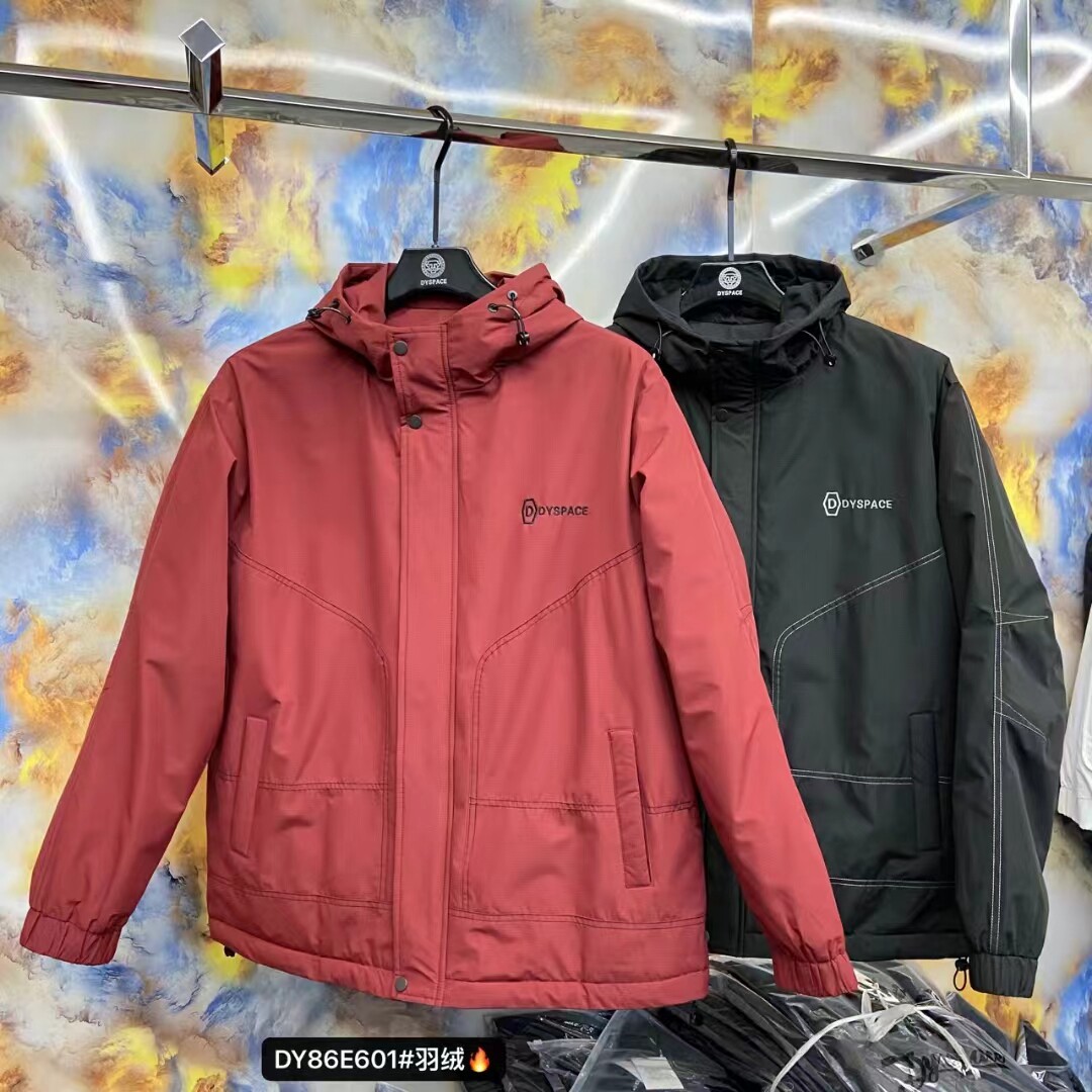 达依空间加肥加大码男冬季加厚男生御寒连帽羽绒服保暖外套86E601