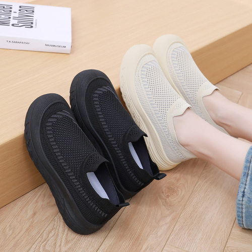 2026夏季厚底飞织潮流运动鞋轻便防滑透气百搭一脚蹬妈妈休闲鞋